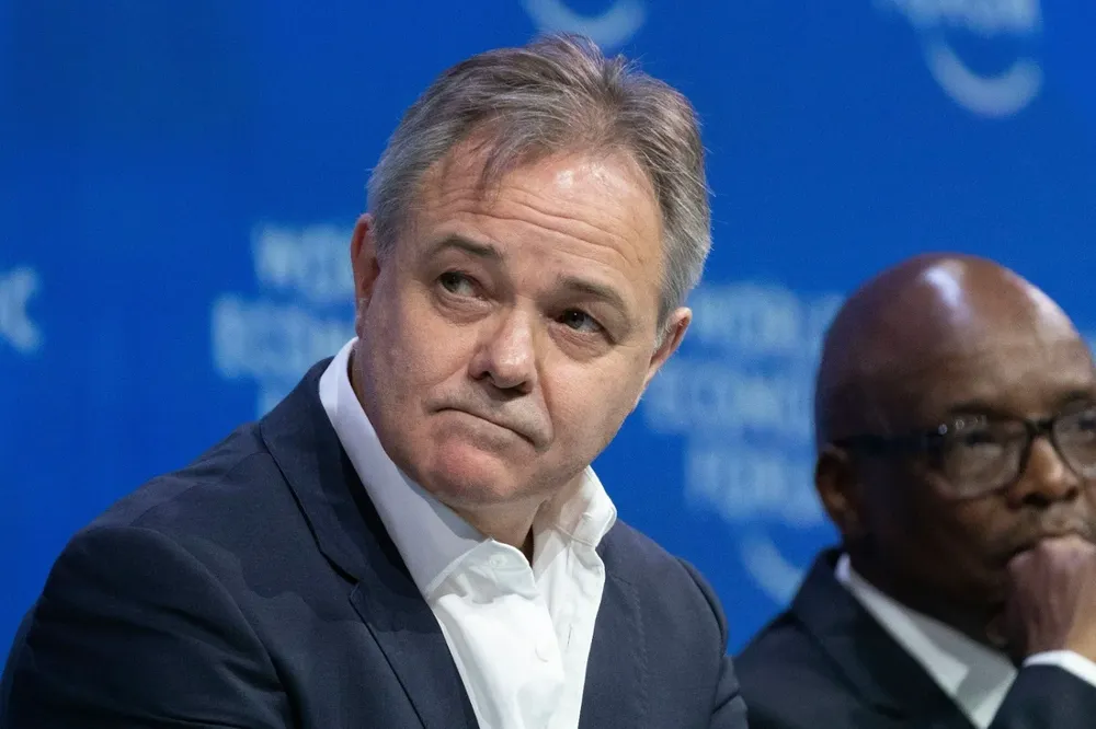 La inteligencia artificial puede mejorar los cuidados de salud sólo si se identifican plenamente los riesgos asociados, afirmó el científico jefe de la OMS, Jeremy Farrar.