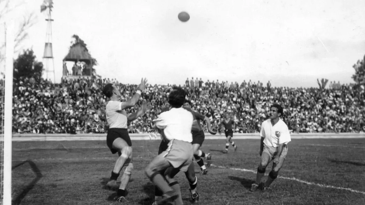 El mirador del Parque, testigo de la historia del fútbol uruguayo, es una reliquia olvidada