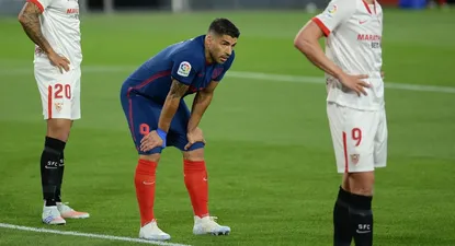 Luis Suárez no pudo convertir este domingo y Atlético de Madrid perdió ante Sevilla