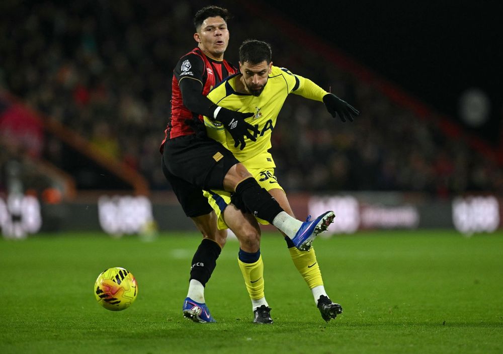 Rodrigo Bentancur y Evanilson
