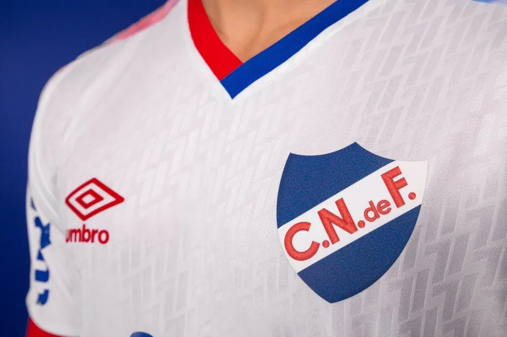 Umbro, la marca que equipa a Nacional