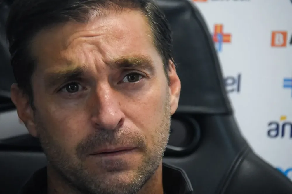 Diego Alonso, entrenador de la selección