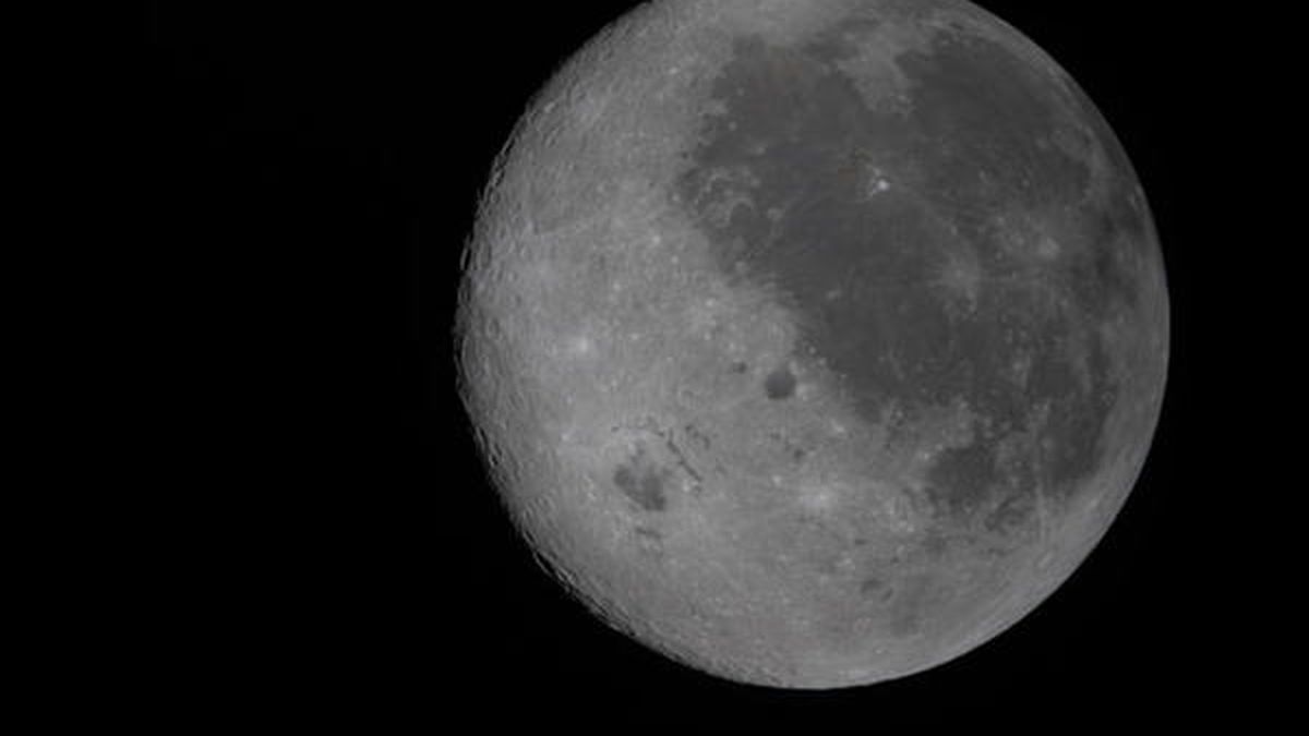 Artemis II sobrevoló la cara oculta de la Luna y comienza el regreso a la Tierra: la transmisión en vivo de la NASA