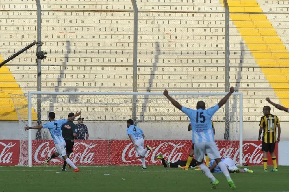El festejo de moda de Cerro, haciendo el maniqui challengue