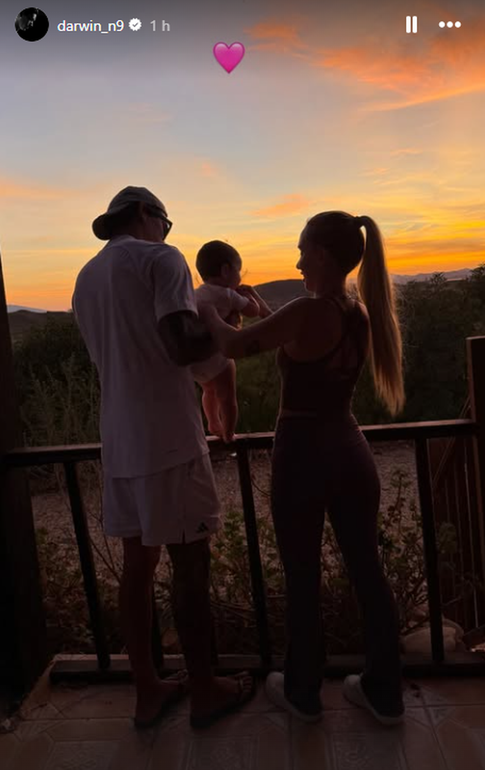 El momento familiar de Darwin Núñez El momento familiar de Darwin Núñez