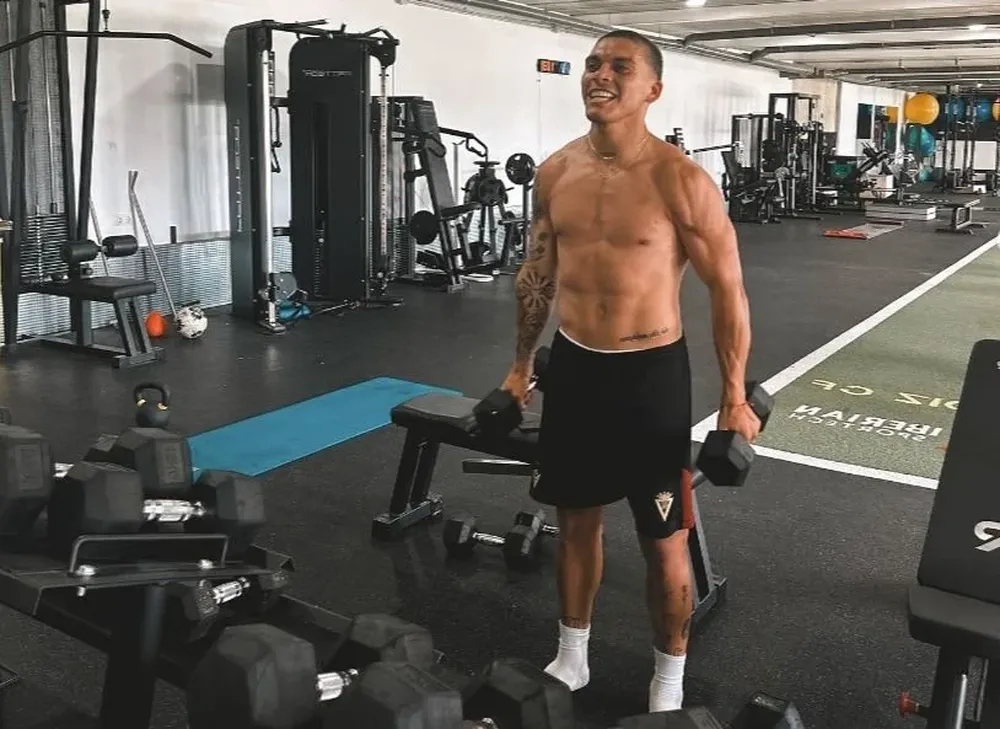 Brian Ocampo en el gimnasio