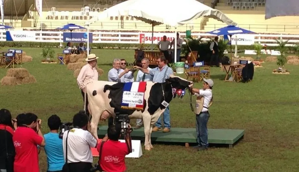 La premiación de la Gran Campeona Holando PI