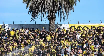 La palmera y la hinchada de Peñarol, el año pasado