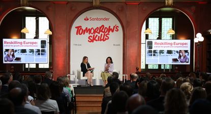La formación continua y la IA, claves para la empleabilidad futura, según el informe sobre las habilidades del futuro de Santander