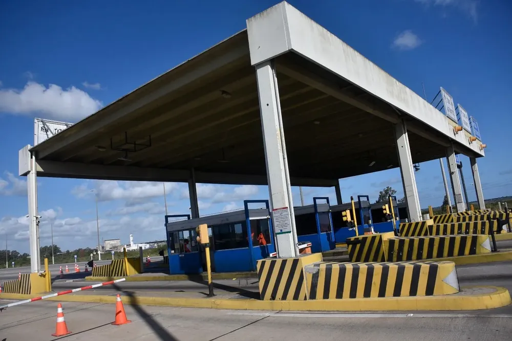 Gobierno de Yamandú Orsi ajustó las tarifas de peajes