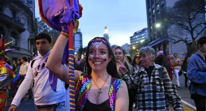 contra el saqueo de derechos, miles marcharon por la diversidad a 30 anos de la primera
