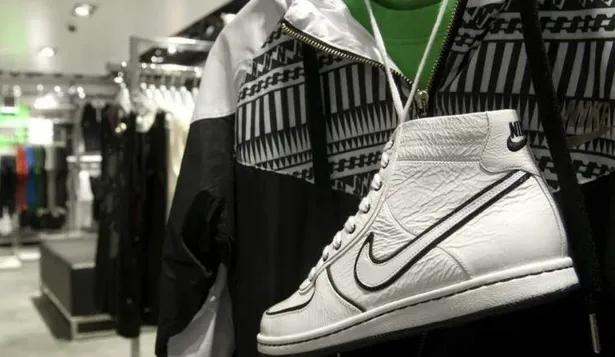 Nike pagará US$ 1 millón por horas extras