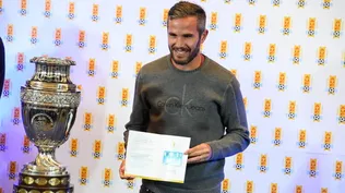 Álvaro Tata González