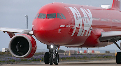 Avión de la aerolínea Play
