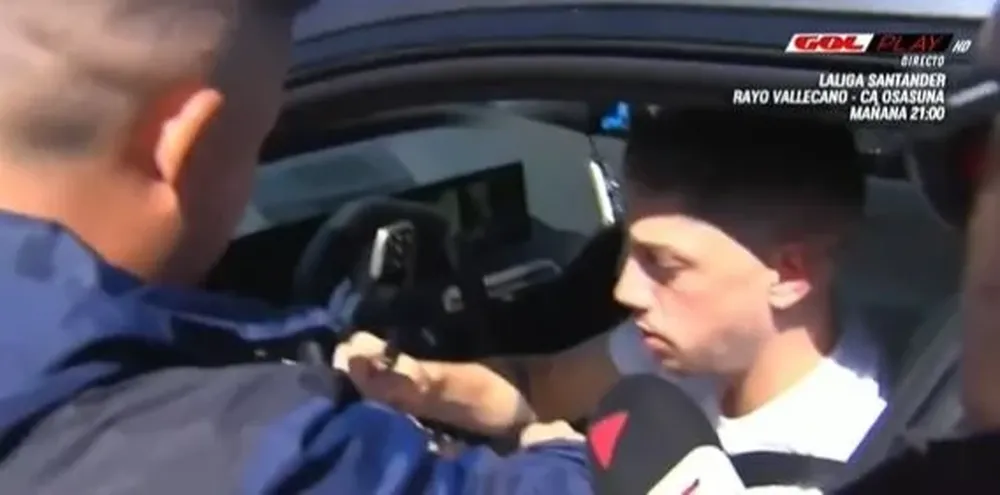 Federico Valverde a la salida del entrenamiento de Real Madrid