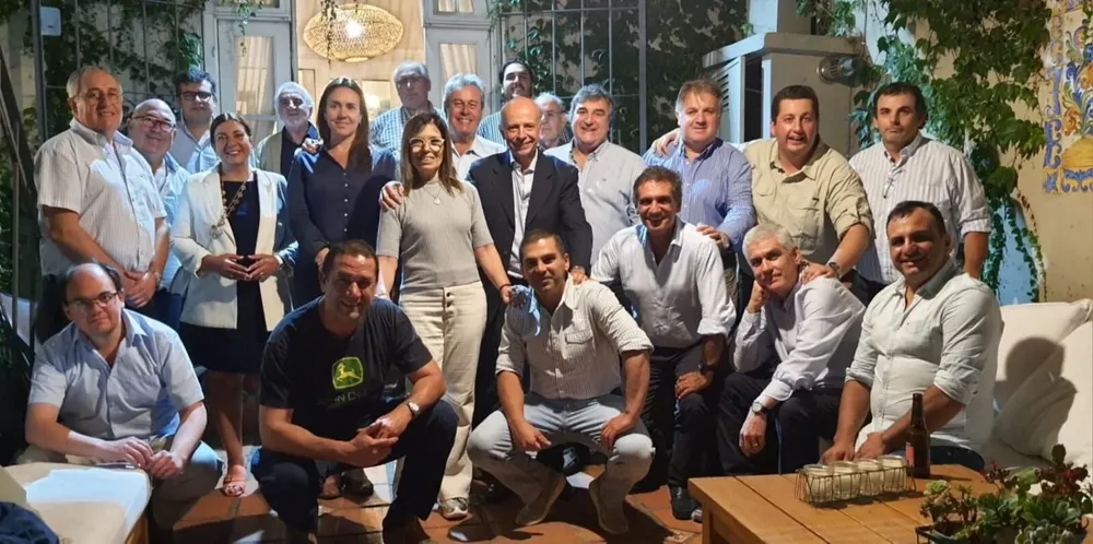 El espacio 40 y Mejor País sellaron un acuerdo