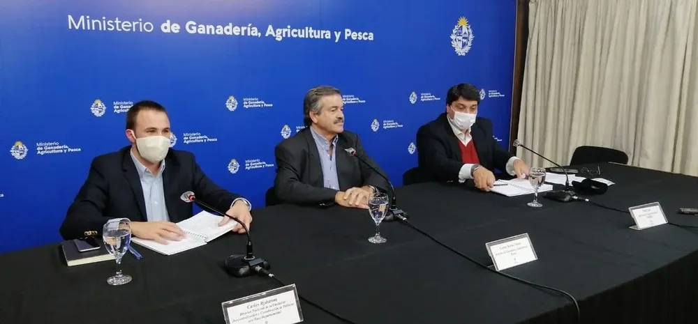 Carlos Rydstrom, Carlos María Uriarte y Pablo Lanz durante la conferencia de prensa de este jueves.