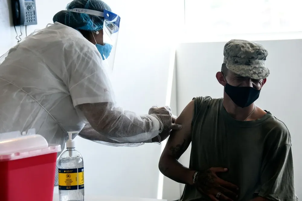 El Antel Arena dejará de ser centro de vacunación.