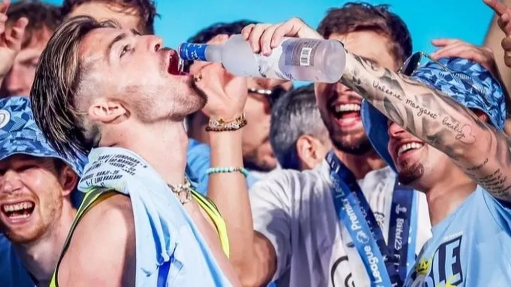 Grealish festejando la Champions