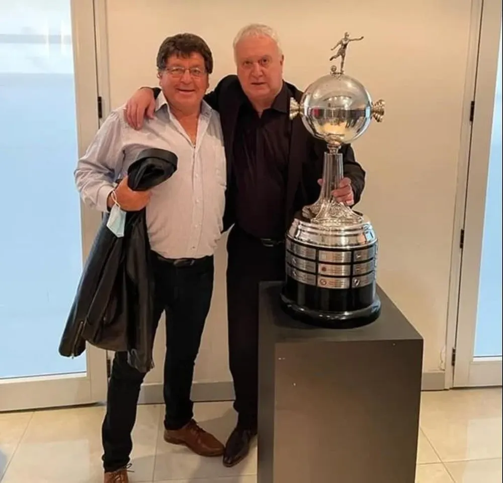 Navarro, el Beto Alonso y la Libertadores en un homenaje que les hizo River Plate