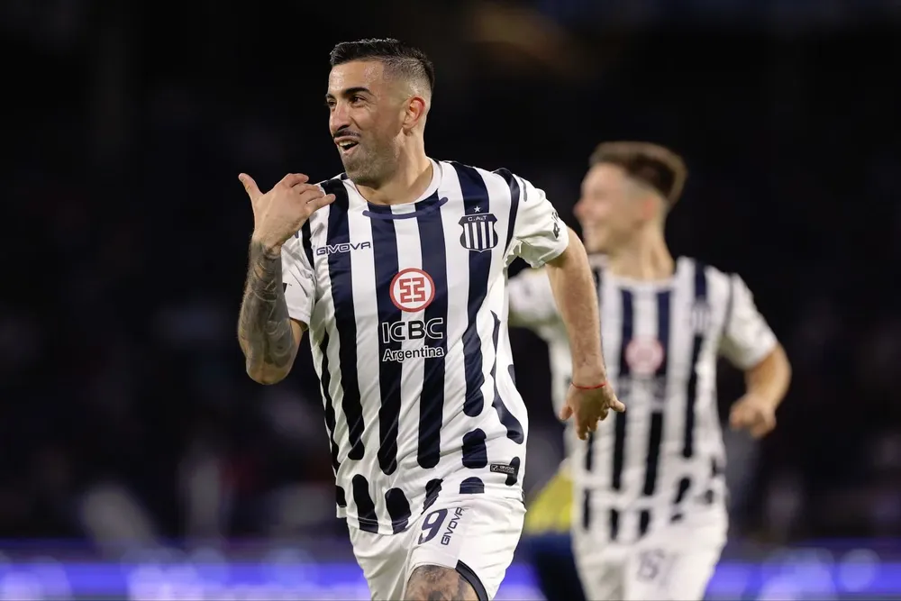 Michael Santos fue el goleador de la Liga Argentina