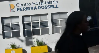 nino sobrevivio a tragico accidente en el que murio toda su familia; ahora fue sometido a operacion inedita en uruguay