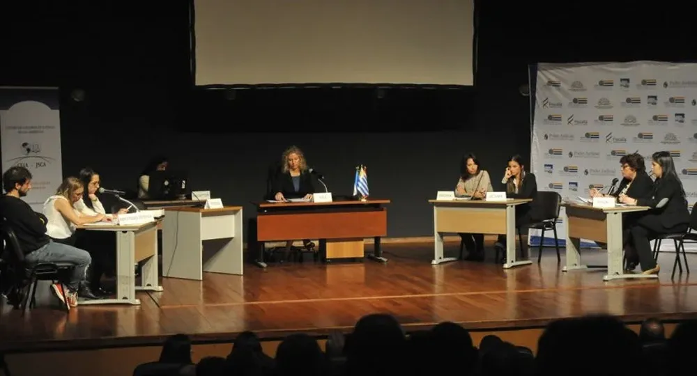 El jueves se realizó la simulación de una audiencia en la Torre de las Telecomunicaciones.