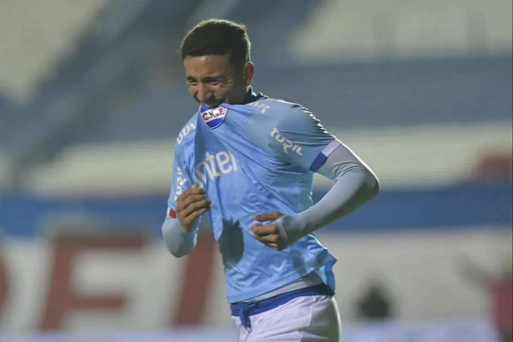 Cartagena y el festejo de su gol ante Cerro