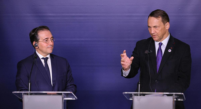 El ministro de Asuntos Exteriores, Unión Europea y Cooperación, José Manuel Albares, y su homólogo polaco, Radoslaw Sikorski. (La Moncloa)