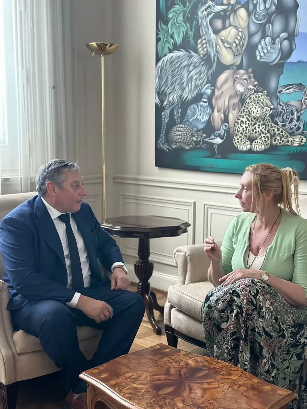 Enciso se reunió con Karina Milei