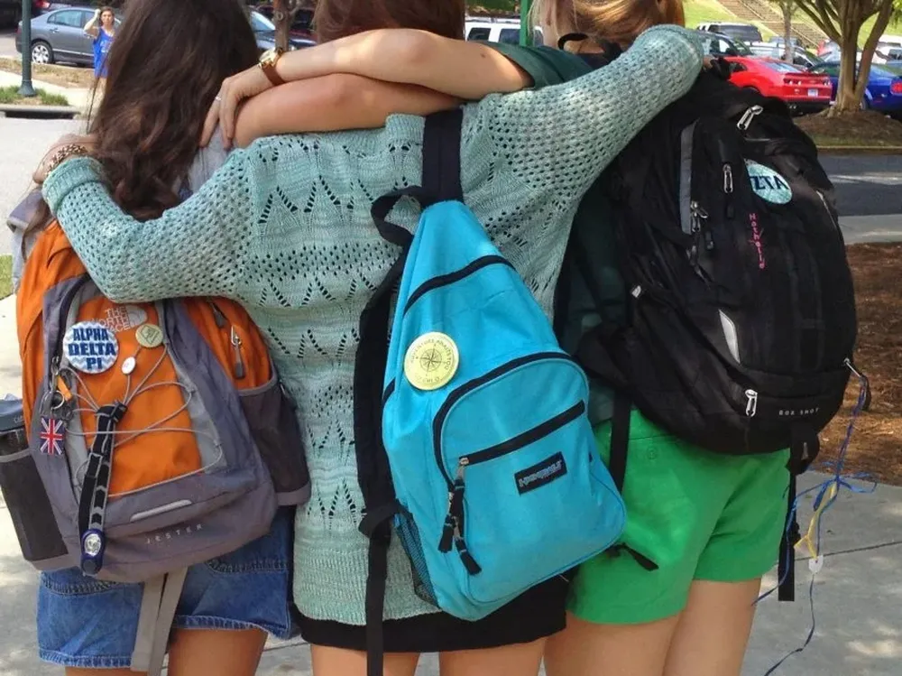 La fecha para el inicio de clases en las escuelas es el 6 de marzo.