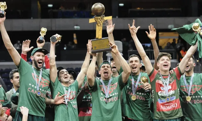 La pelea de Demian, tres DT, y la salida de Feeley: el increíble camino de Aguada a la gloria