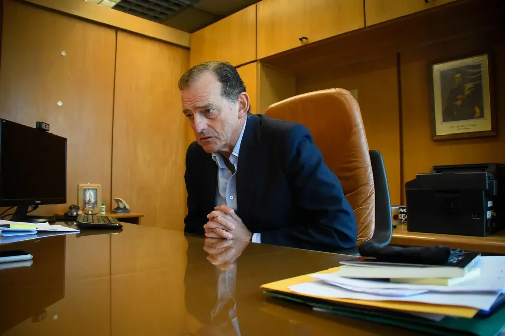 Archivo. Guido Manini Ríos durante una entrevista