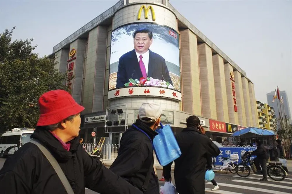El Comité Central del Partido Comunista de China (PCCh) designó hoy a Xi Jinping como secretario general de la formación