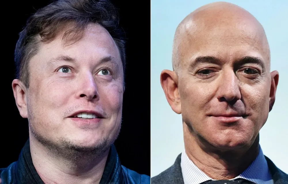 El líder de Tesla, Elon Musk (izquierda); el CEO de Amazon, Jeff Bezos (derecha)