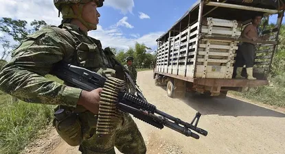 En el campo colombiano todavía se vive una tensa situación por situación del control de tierras.