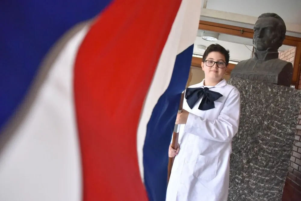 La norma vigente ordena a los estudiantes por sus notas.