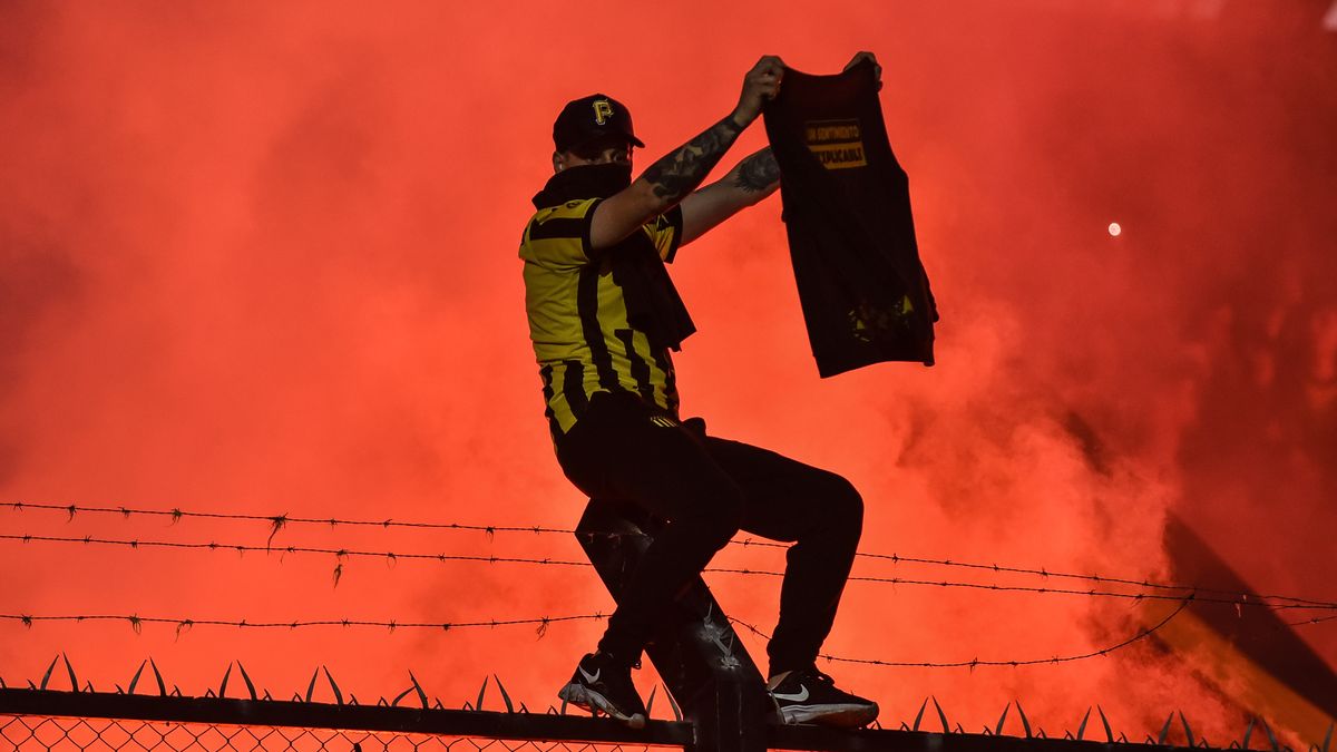 Tremenda sanción a Peñarol de parte de la Conmebol para la Copa Libertadores 2025 y multa a Washington Aguerre