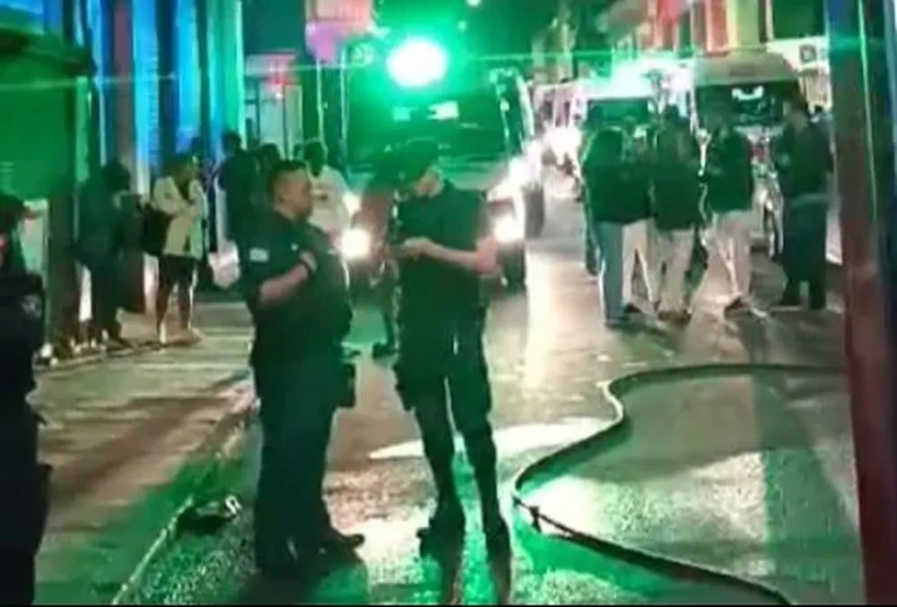 Incendio en pensión de Ciudad Vieja