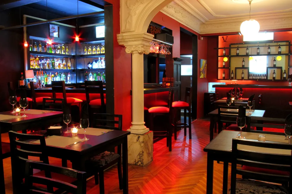 Cócteles de autor y picadas variadas