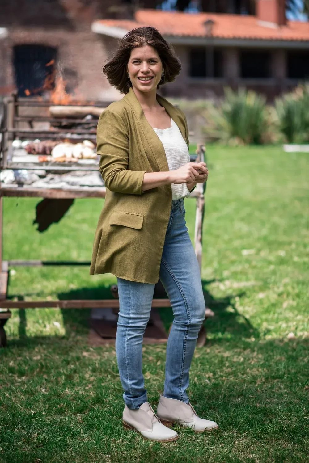 Lucía Soria conduce Fuego Sagrado, estrenado el martes 11