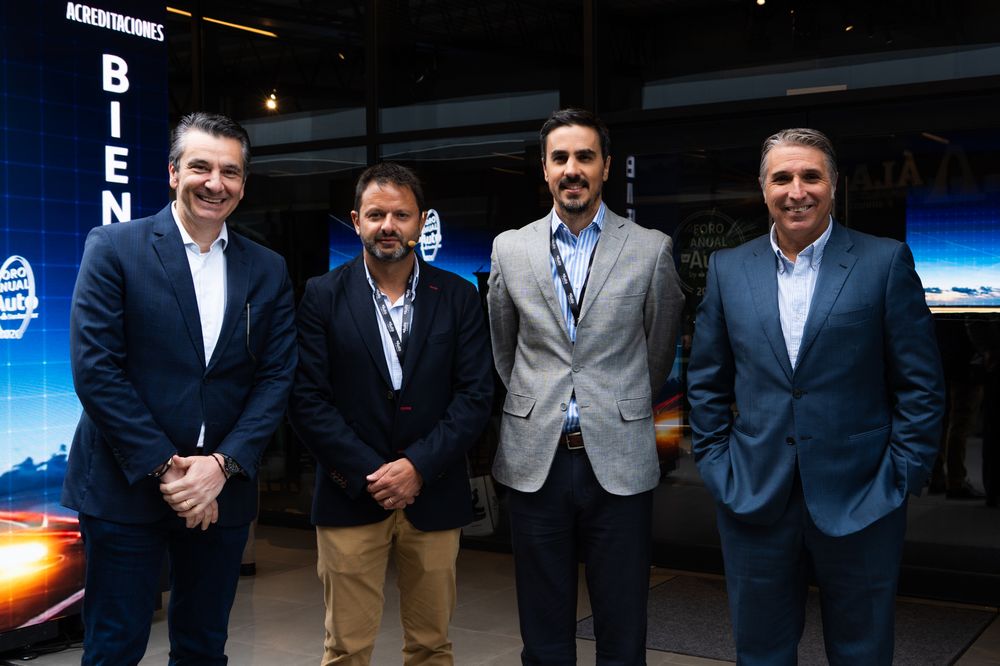 Cezar Janikian, Sebastián Reinaldo, Juan Piazze, Gustavo Trelles.