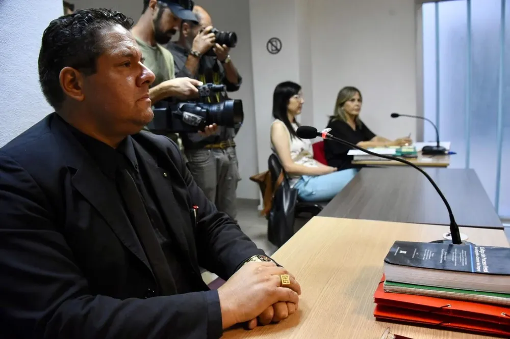 Marcos Prieto, exabogado de Alejandro Astesiano, en una audiencia del caso cerca de Gabriela Fossati