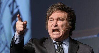 Milei expresó su máximo repudio a un nuevo aumento de dietas de los senadores y los calificó de ratas