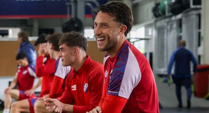 Francisco Calvo se unió nuevamente a las prácticas de Nacional tras jugar con Costa Rica