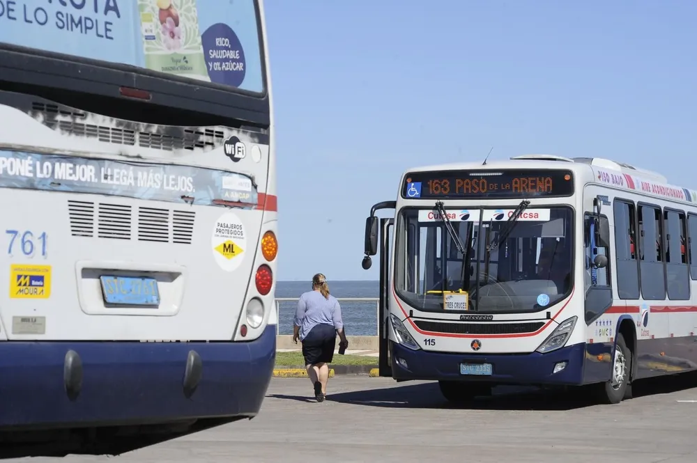 Los omníbus ya no tendrán más parlantes para pasajeros