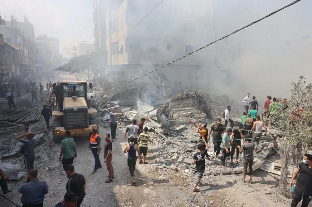 Israel ratificó el bloqueo total a Gaza, donde ya hay más de mil muertos y centenares de miles de desplazados, según la ONU