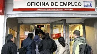 Desempleados en España son casi 5 millones
