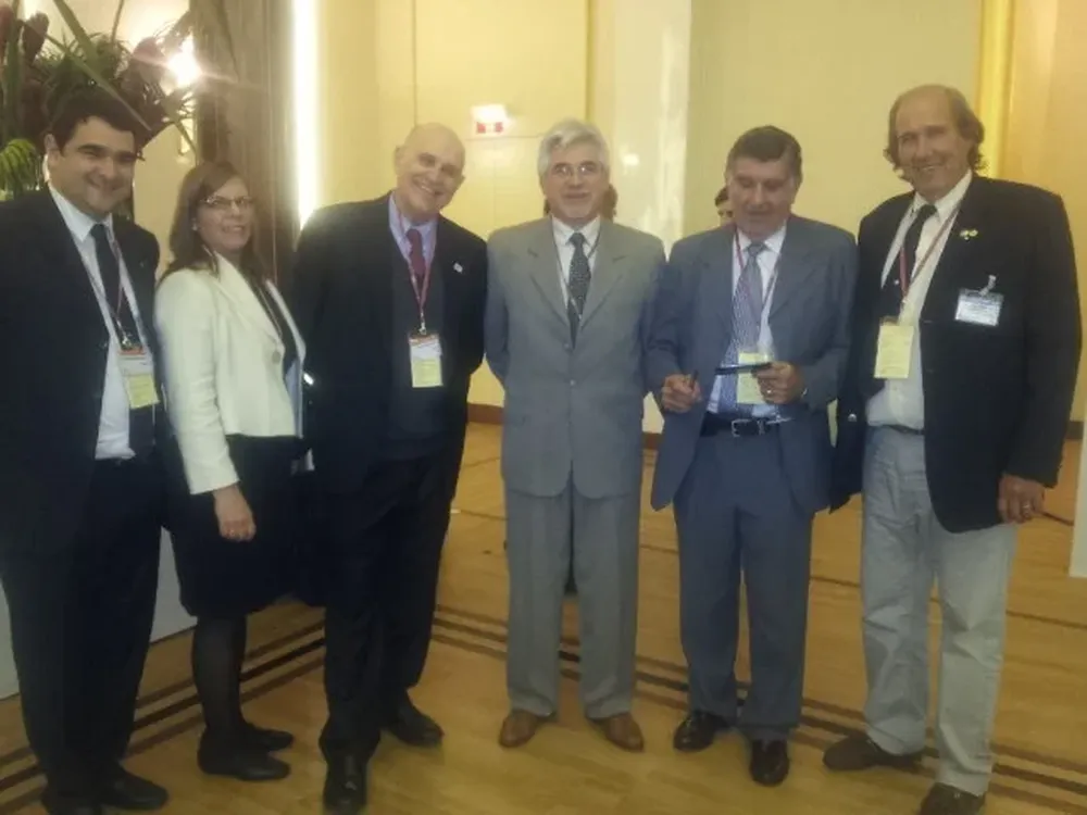 La delegación uruguaya ante OIE encabezada por el ministro Tabaré Aguerre