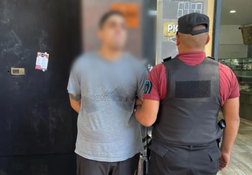 Detienen a dos hombres por intentar robar 14 millones de pesos a una jubilada. Foto: NA